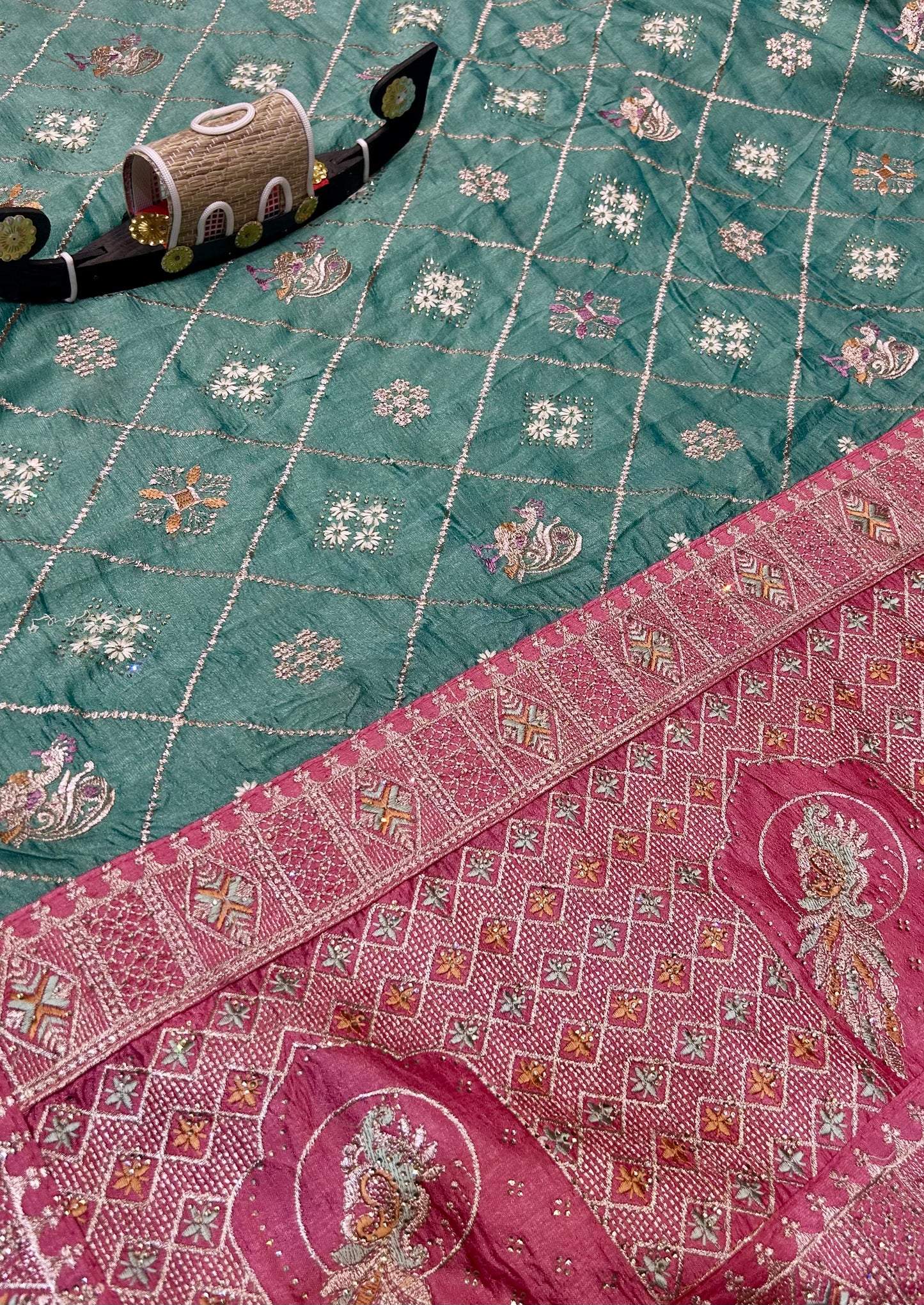 Rajwadi Saree Contrast Border