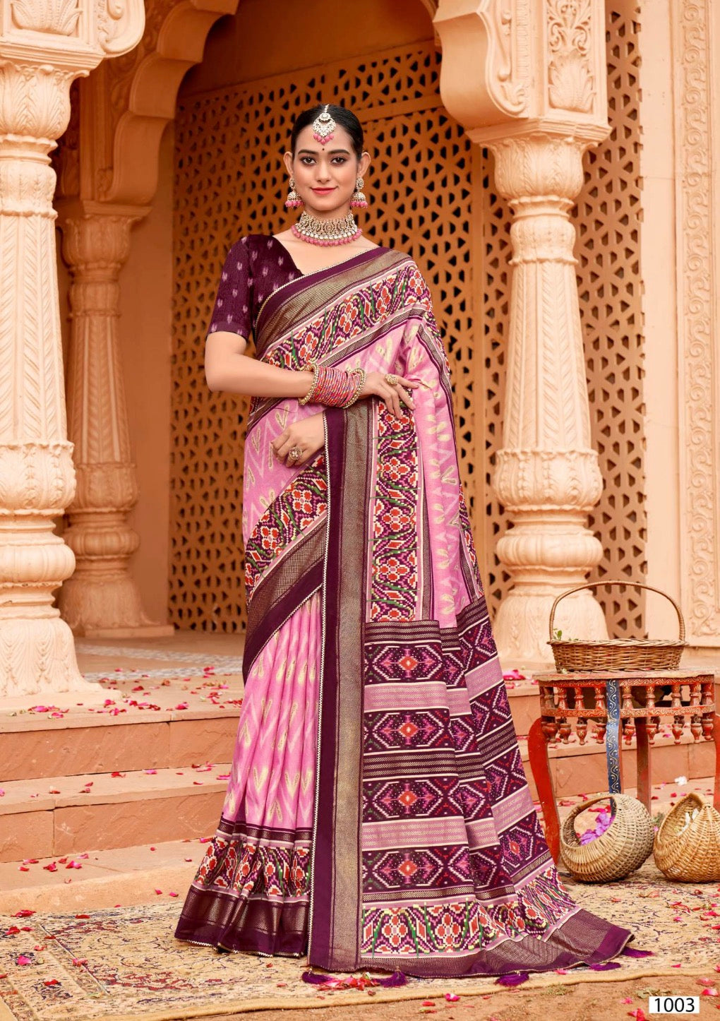 Leheriya With Patola Designe